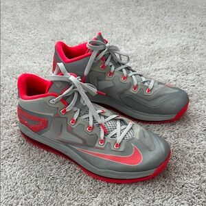 Nike Men’s Lebron 11 Low Laser Crimson